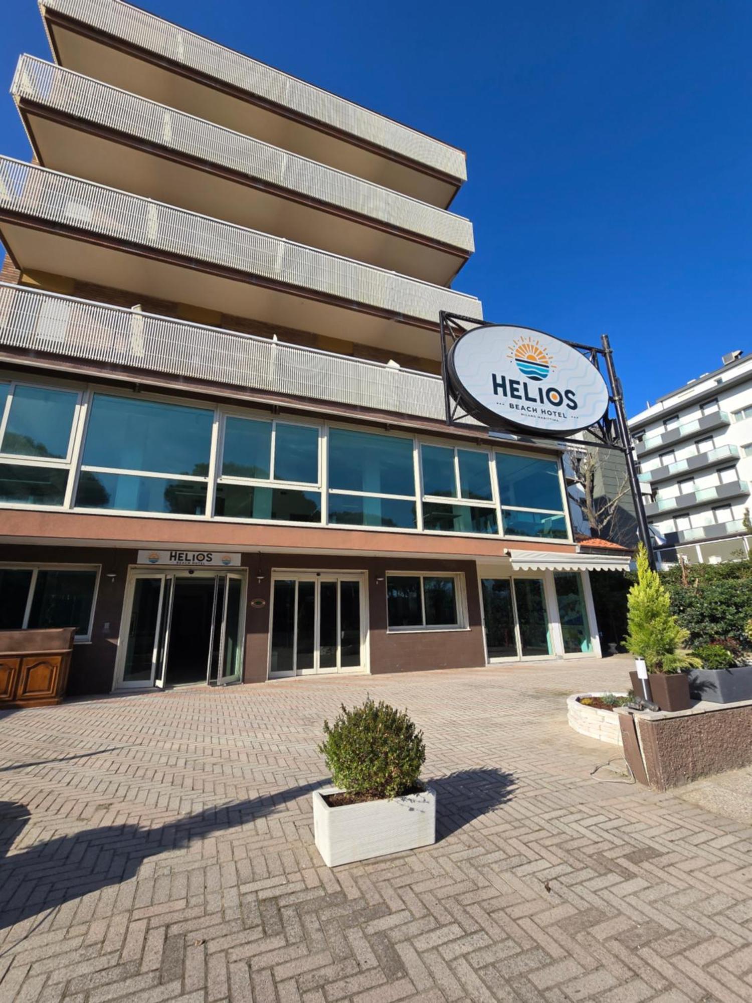 Hotel Helios Beach Milano Marittima Exterior foto