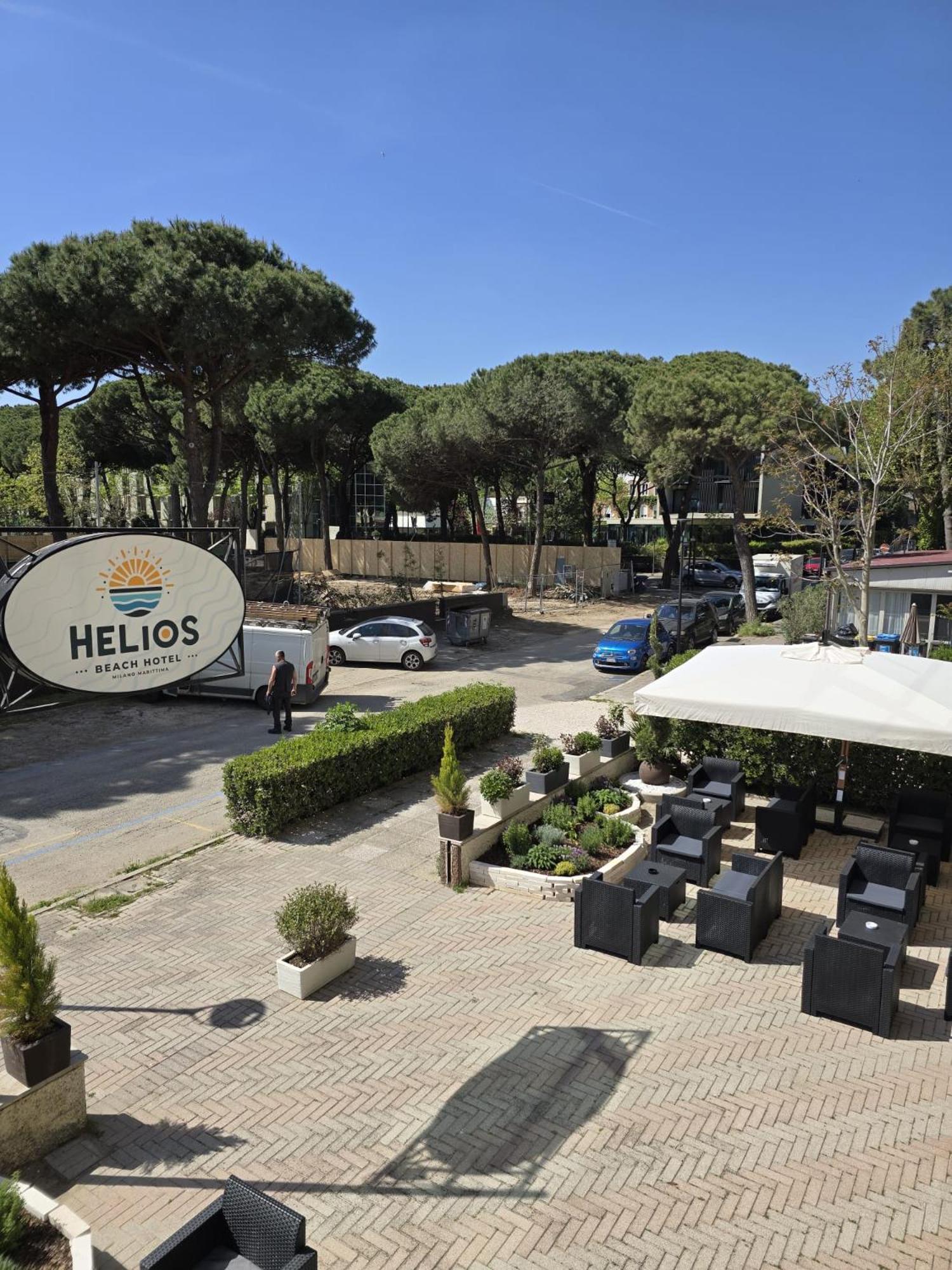 Hotel Helios Beach Milano Marittima Exterior foto